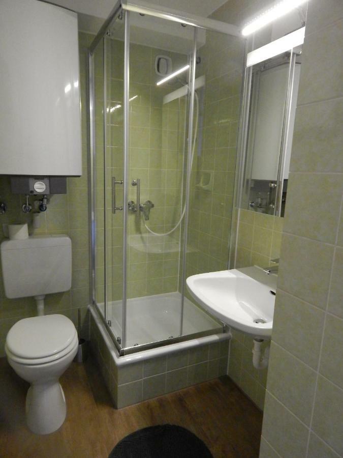 Free Apartment - Schoenblick 바트우라하 외부 사진